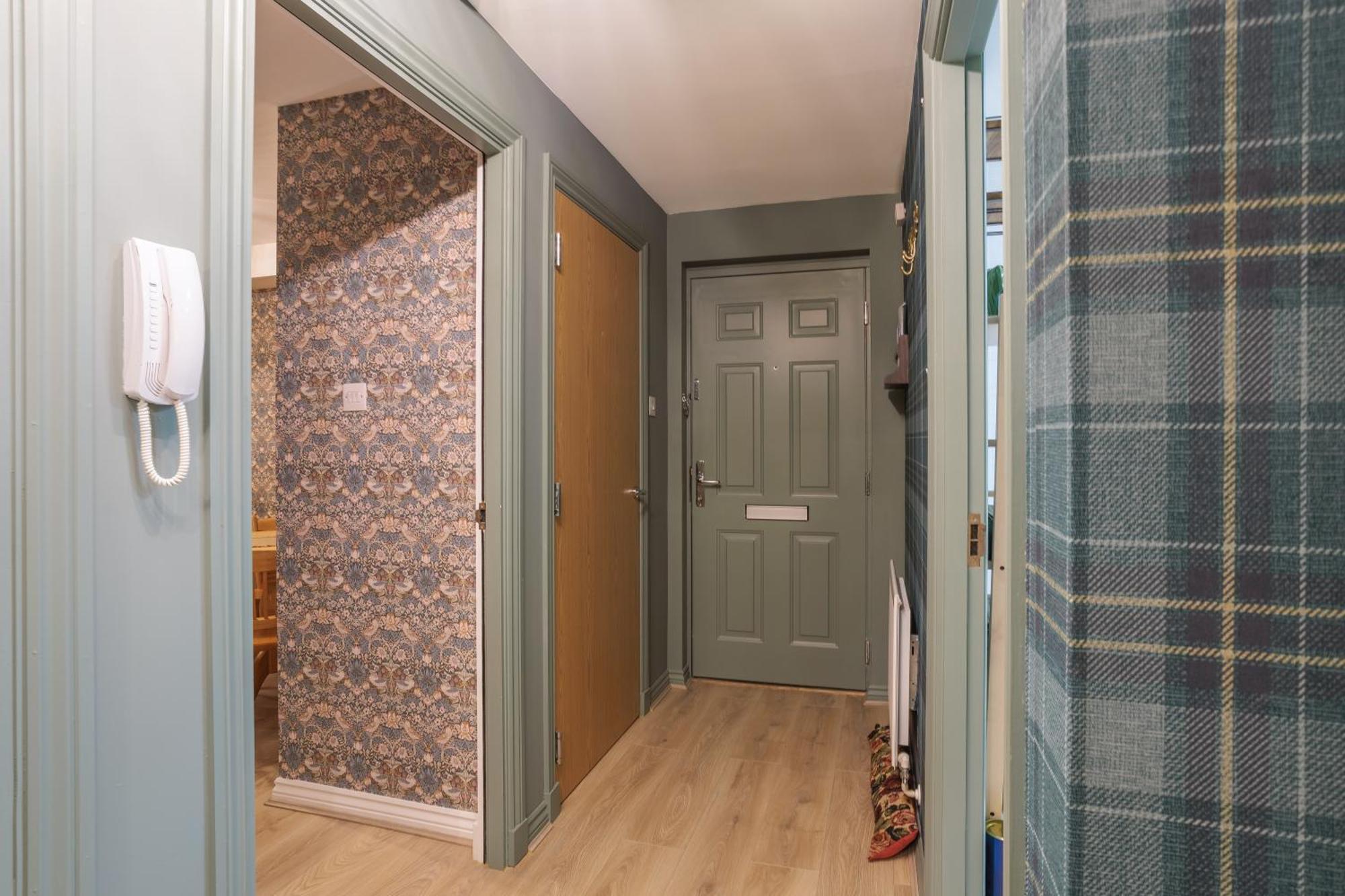 Luxurious Scottish Apartment パース エクステリア 写真